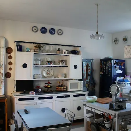Casa Cacina-affittacamere Lido di Camaiore
